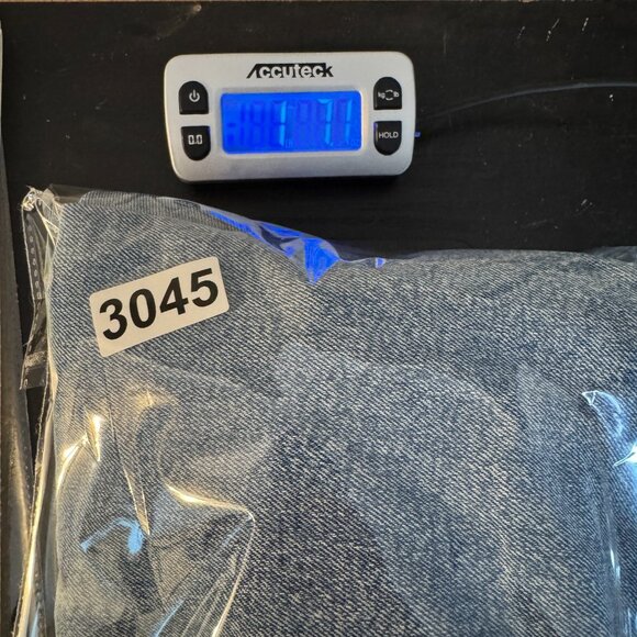 American Eagle SUPER HIGH-RISE BAGGY STRAIGHT Jeans Women’s Size 6 Blue Strigid - Picture 11 of 11